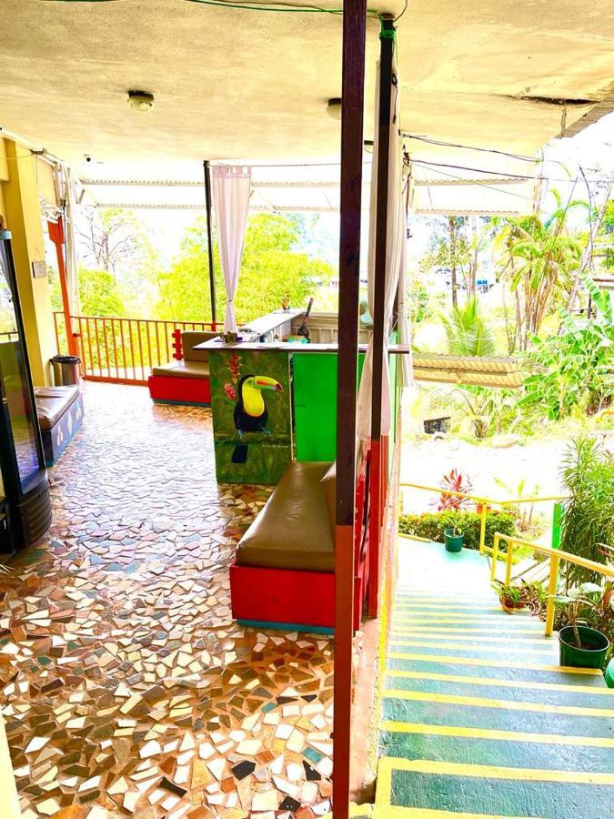 New Hostel Manuel Antonio, Meet New People Exteriér fotografie
