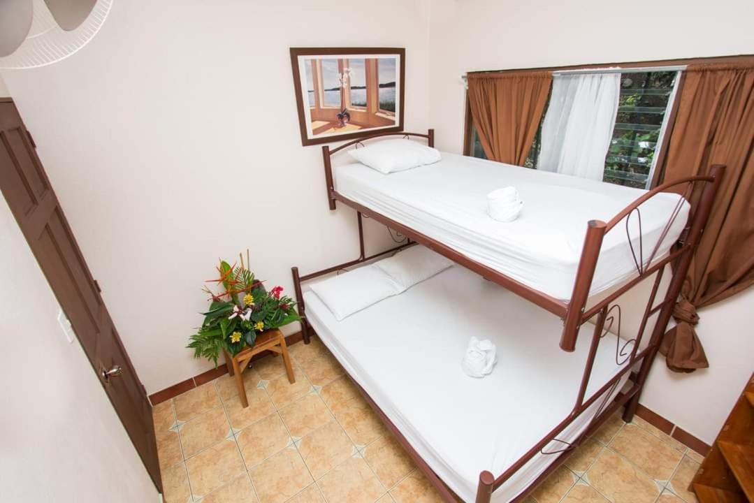 New Hostel Manuel Antonio, Meet New People Exteriér fotografie